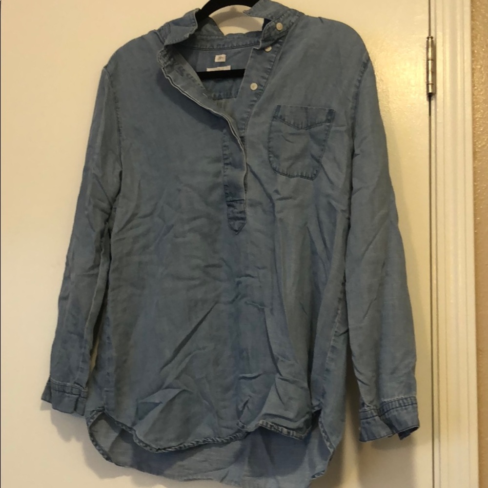 LOFT- LARGE BUTTON On top